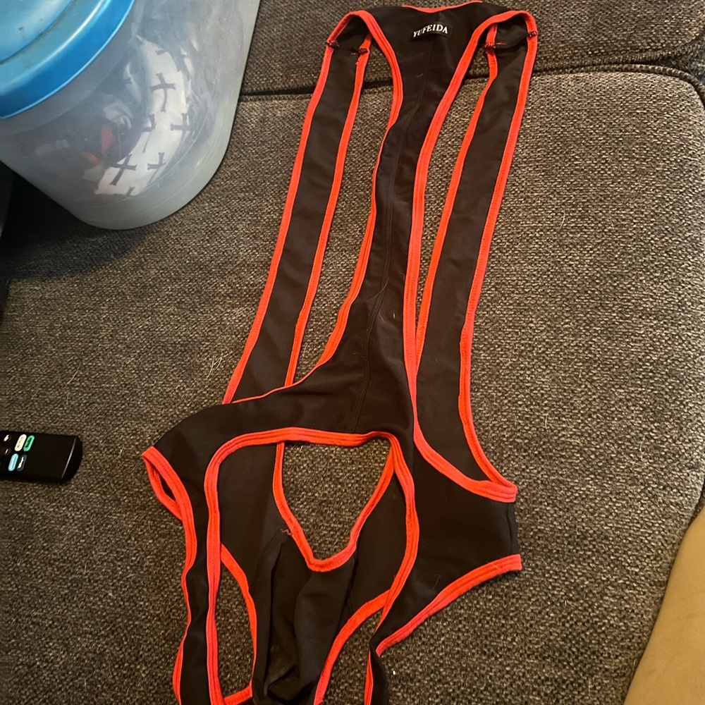 Singlet open back
